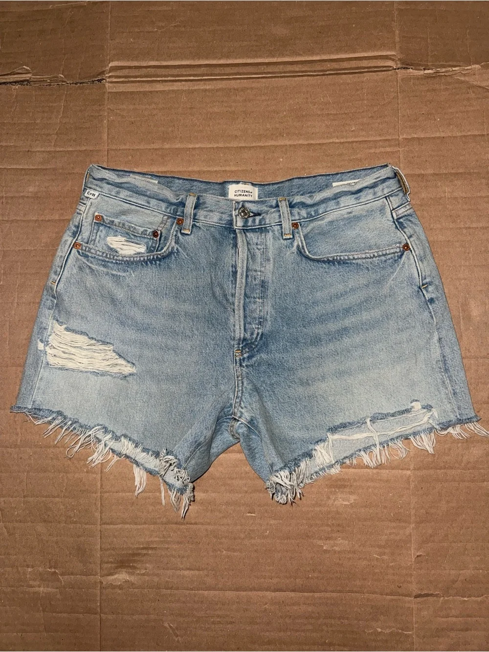 Citizens of Humanity Annabelle Long Shorts Size 30 Light Wash Distressed EUC